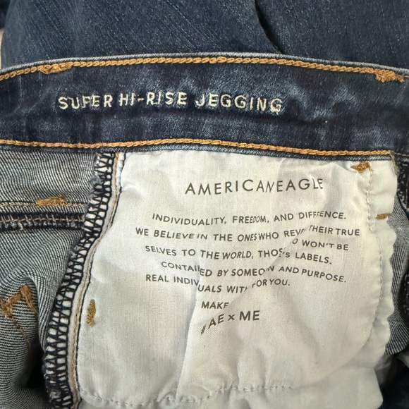 American Eagle Outfitters Dark Blue Super High Rise Jegging - Picture 10 of 12